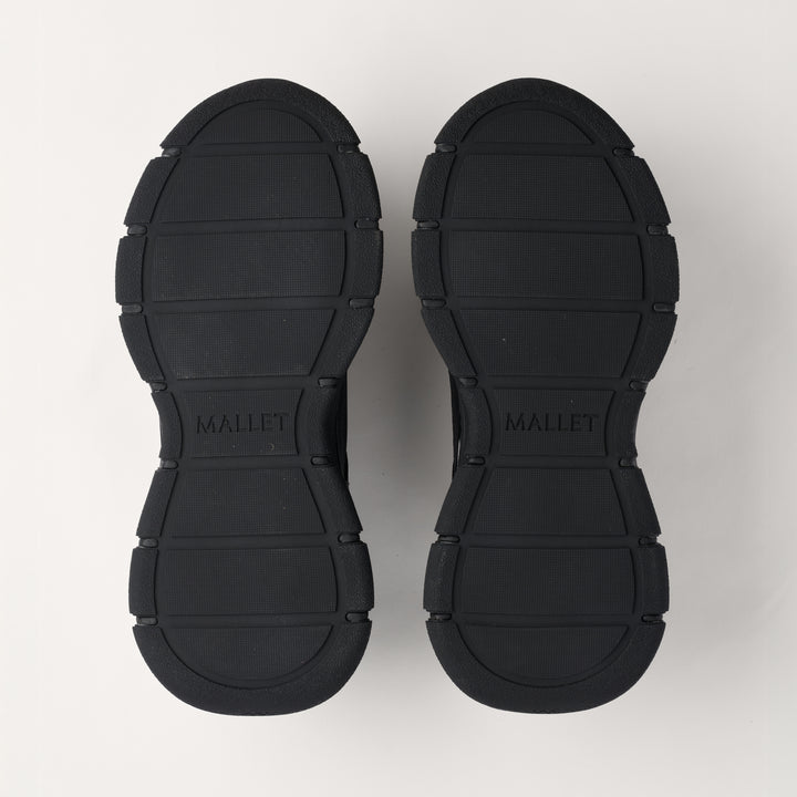 Alton Triple Black