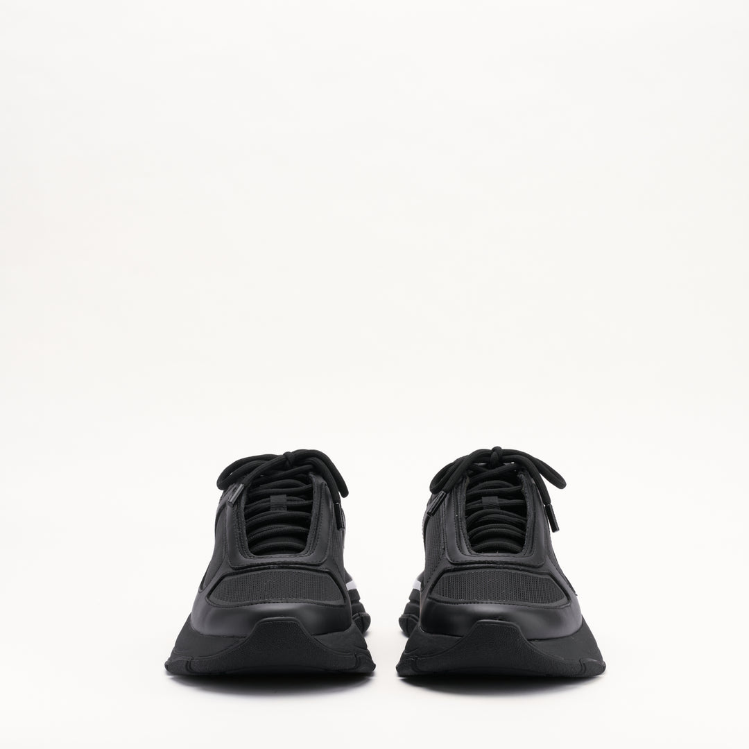 Alton Triple Black