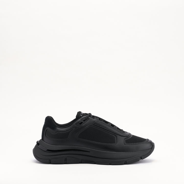 Alton Triple Black