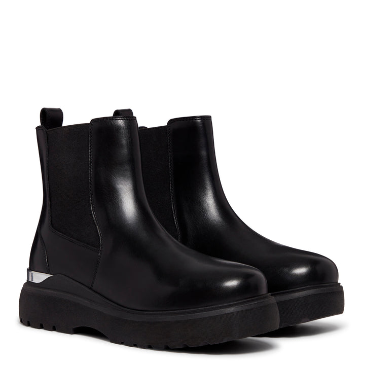 Pembroke Chelsea Boot Black Womens